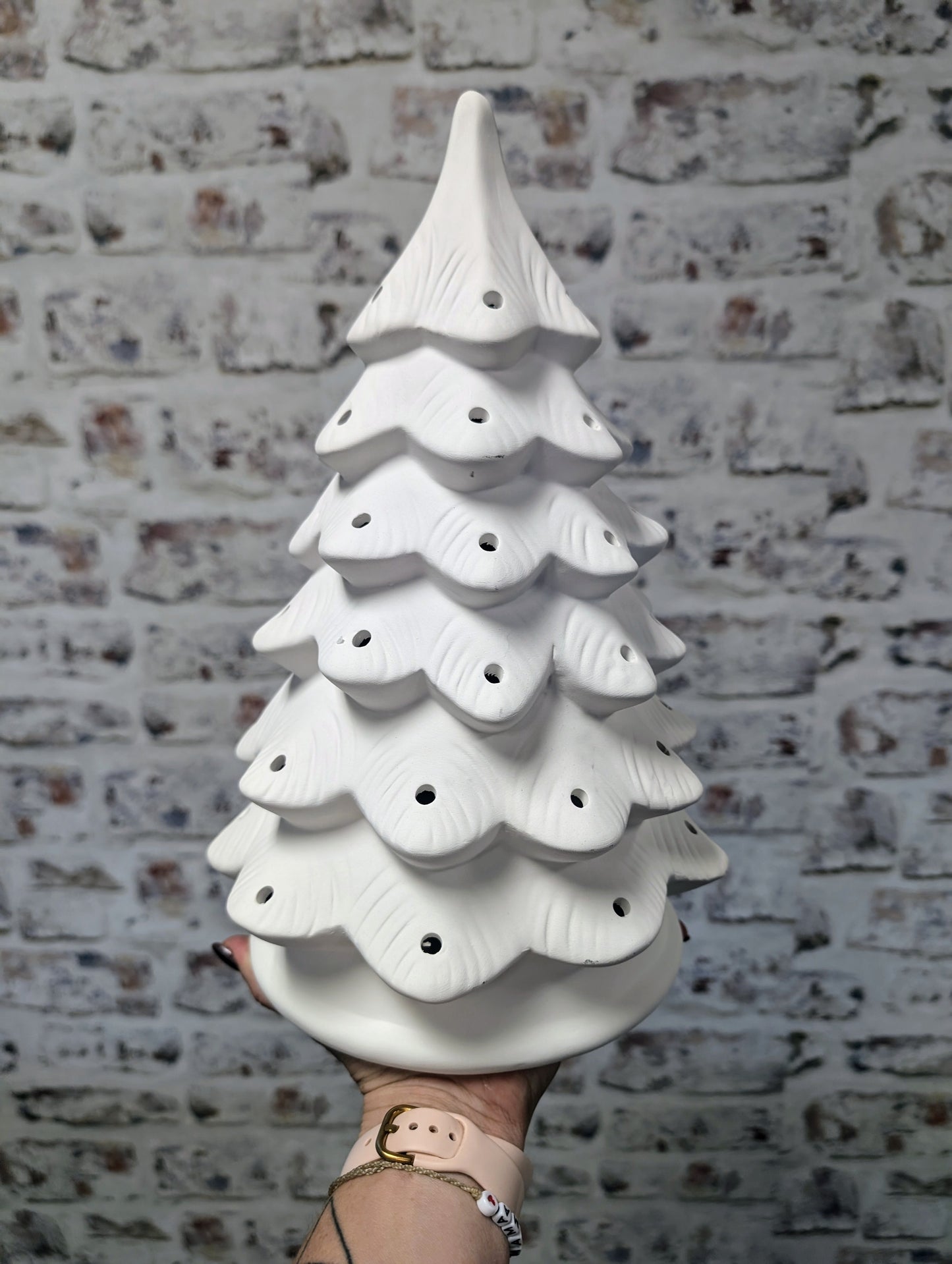 12/10/24 @ 6 pm Vintage Ceramic Christmas Tree Workshop